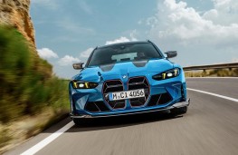 BMW M3 CS Touring head on